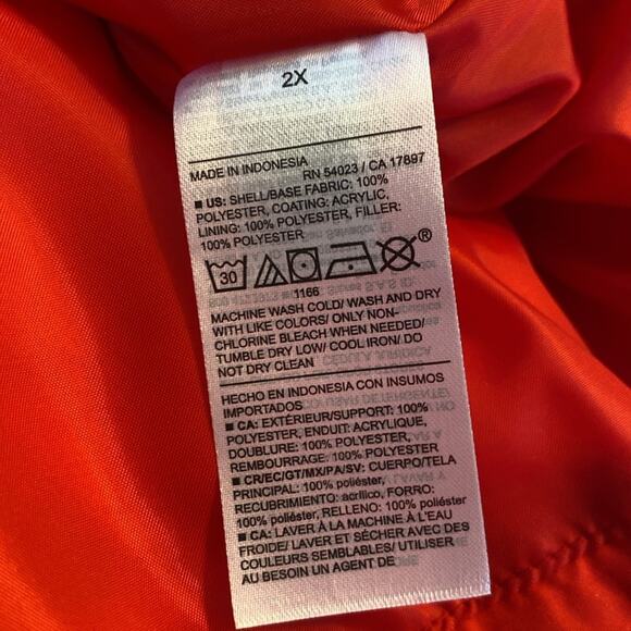 Old Navy Red Quilted Puffer Vest - Picture 13 of 13